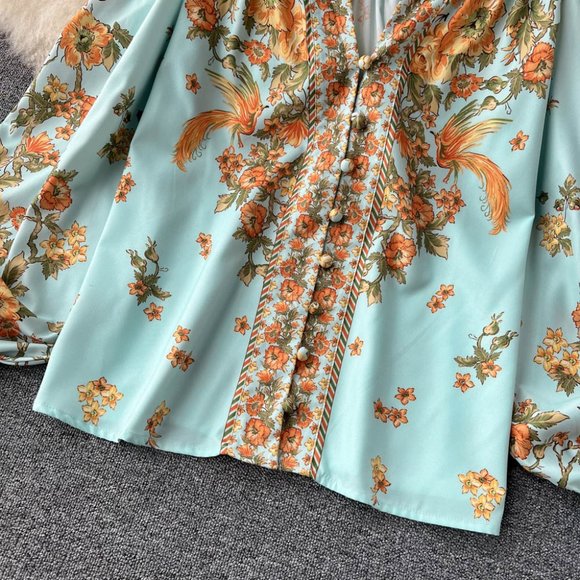 Elegant Summer Two Piece Outfit Floral Print Blouse And Shorts - Picture 8 of 10